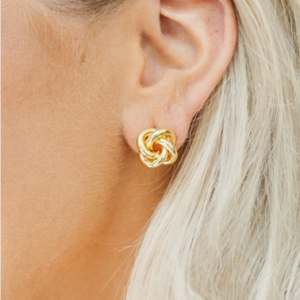 Elegant Gold Knot Earrings